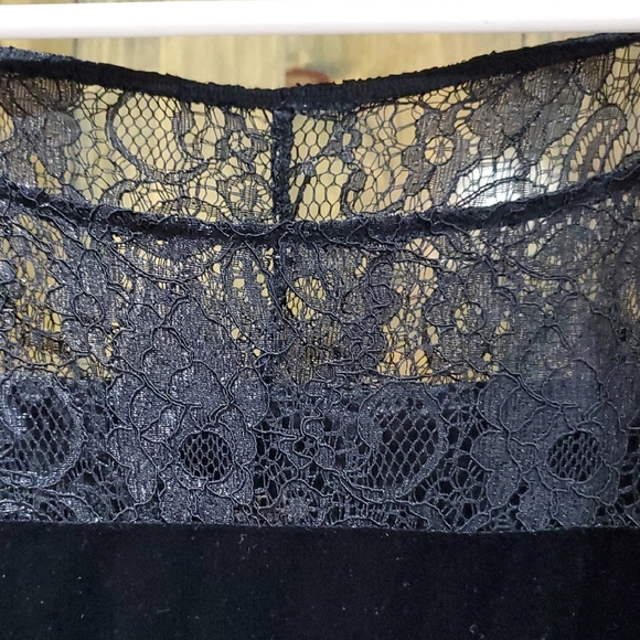 Laundry By Shelli Segal Black and Gray Sheath Dress with Bishop Sleeves - Picture 6 of 7